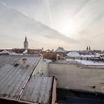 Charming Loft In Prime Location *