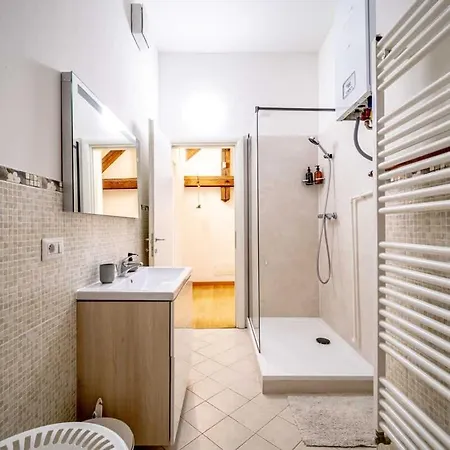 Charming Loft In Prime Location דירה *